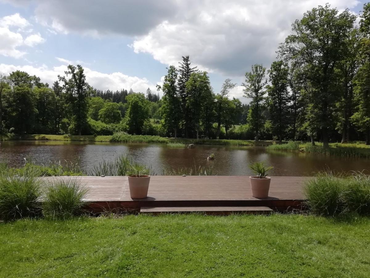 Zamek Karpniki Schloss Fischbach Ломница Экстерьер фото