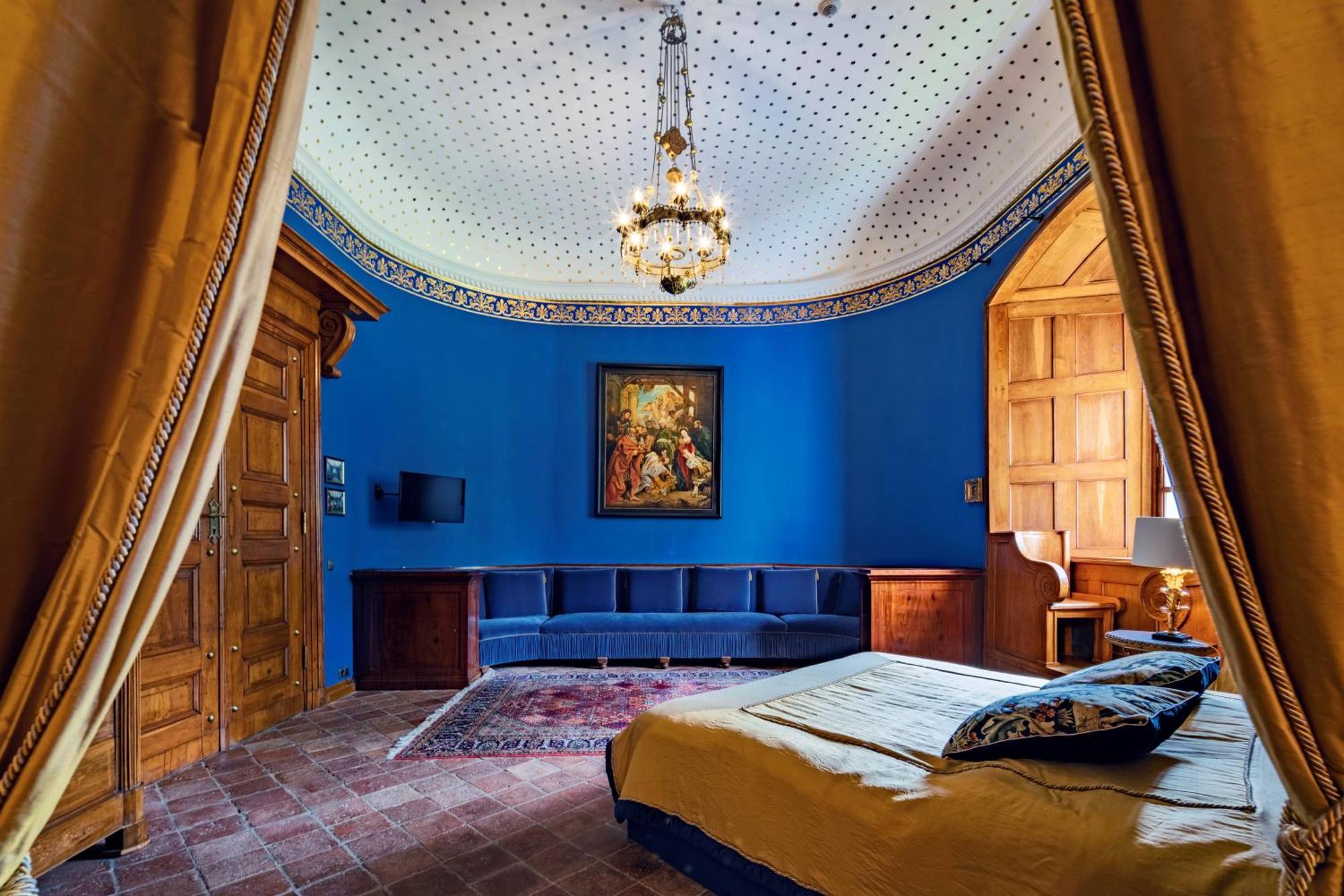 Zamek Karpniki Schloss Fischbach Ломница Экстерьер фото