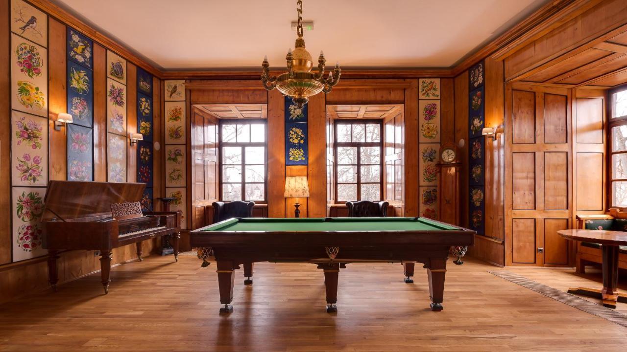 Zamek Karpniki Schloss Fischbach Ломница Экстерьер фото